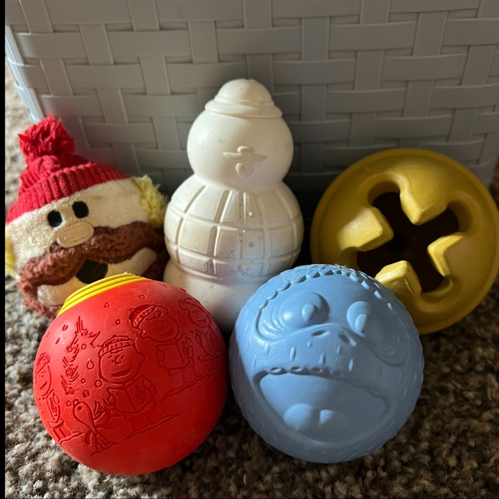 bark box toy bundle
